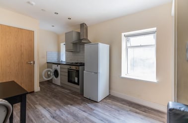 Cyril Crescent, Adamstown, Cardiff - Image 3
